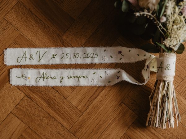 cinta bordada para ramo de novia